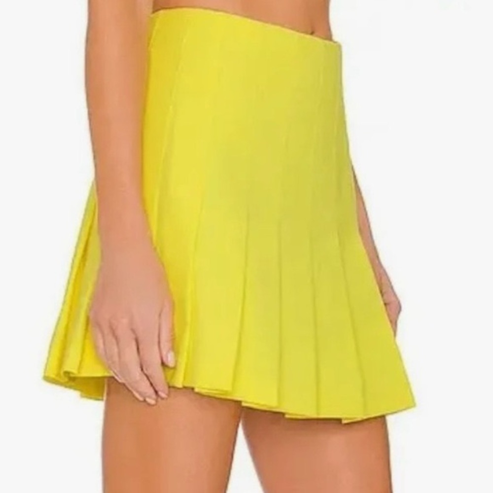 Alice + Olivia Yellow Pleated Women’s Skirt